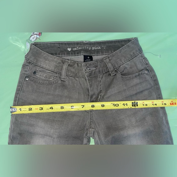 Celebrity Pink women Charcoal Skinny Jeans
NWT Size 0 Juniors - Picture 8 of 15